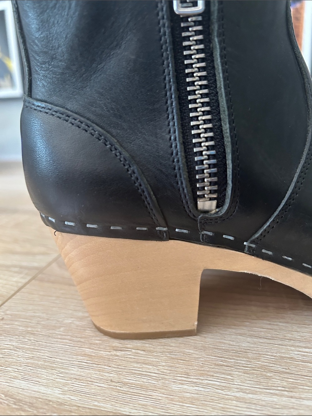 NWOB Swedish Hasbeens Emy Black Leather Clog Ankle Boots - 37/7 - Picture 6 of 12